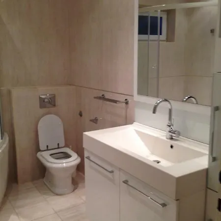 Cezar Apartman *