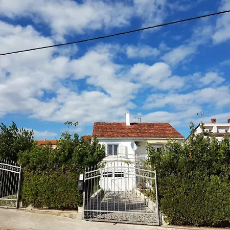 Cezar Apartman Sveti Filip i Jakov