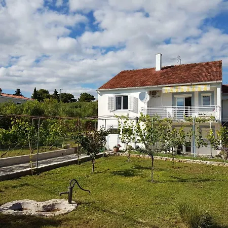 Cezar Apartman